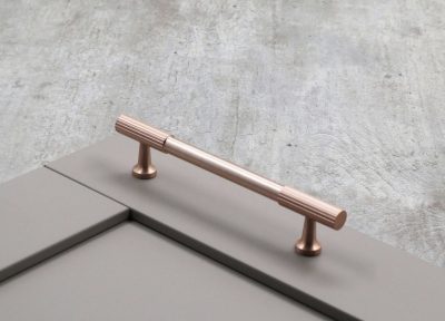 Satin Champagne Gold Reeded 128mm handle