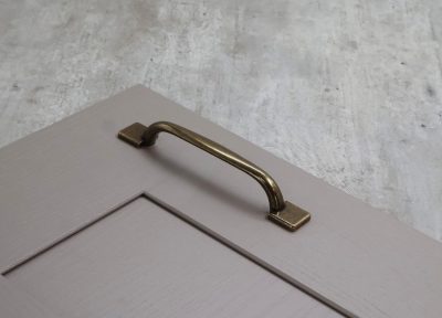128mm Antique Brass D-Bar Handle