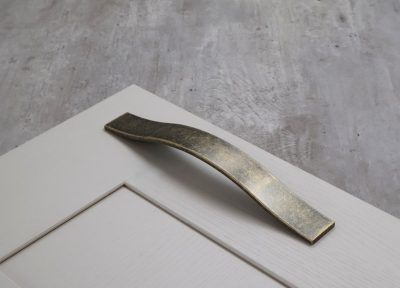 160mm Antique Brass Strap Handle