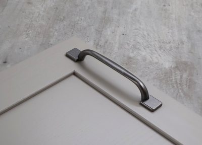 128mm Antique Pewter D-Bar Handle